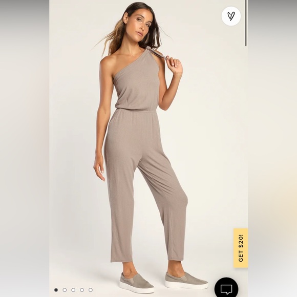 Jumpsuit - Picture 1 of 3